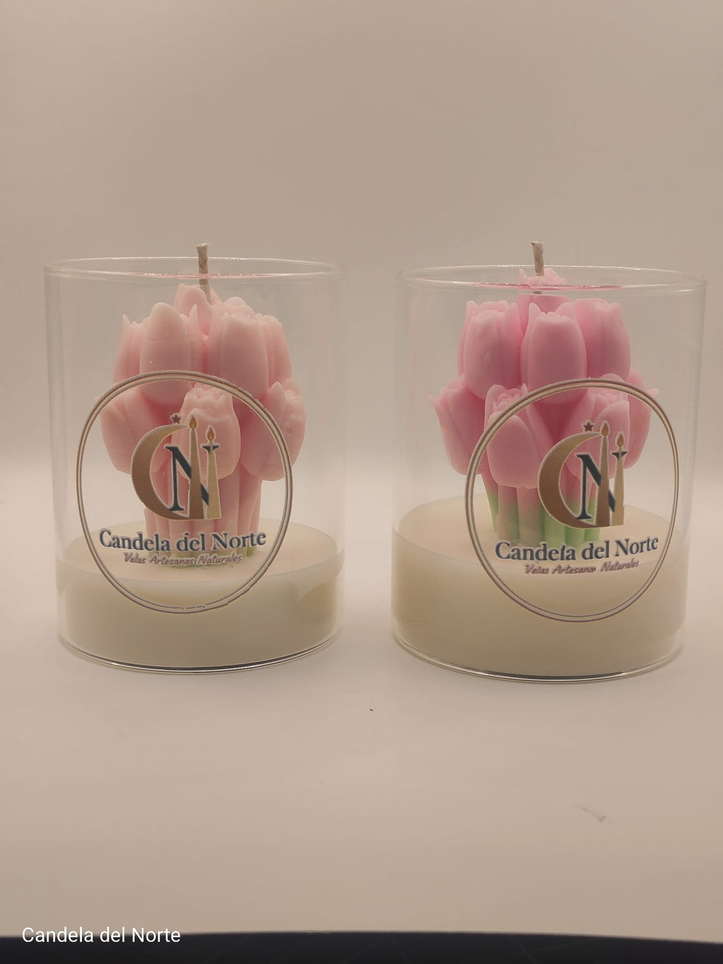 Tulipanes en vaso